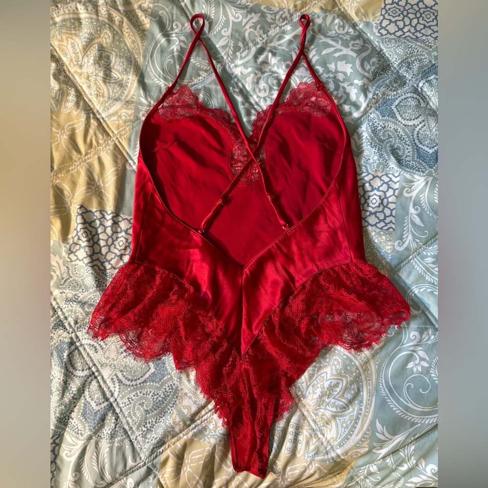 VS Lingerie Onesie 🌹